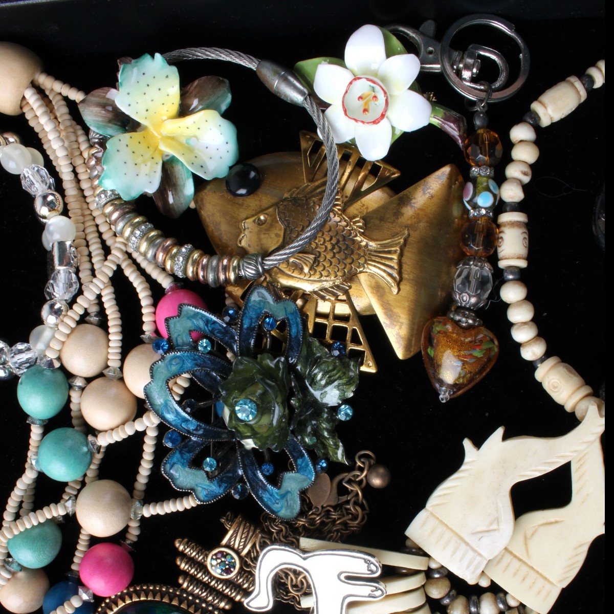 Tray Lot of Fashion Jewelry