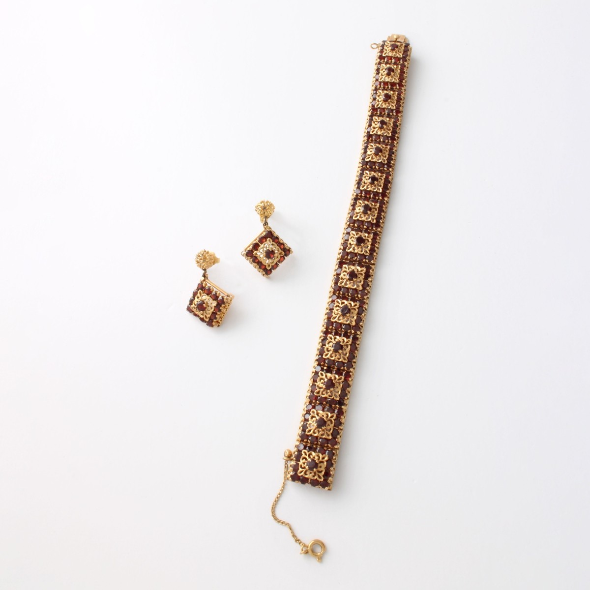 Garnet and 18K Bracelet and Earrings