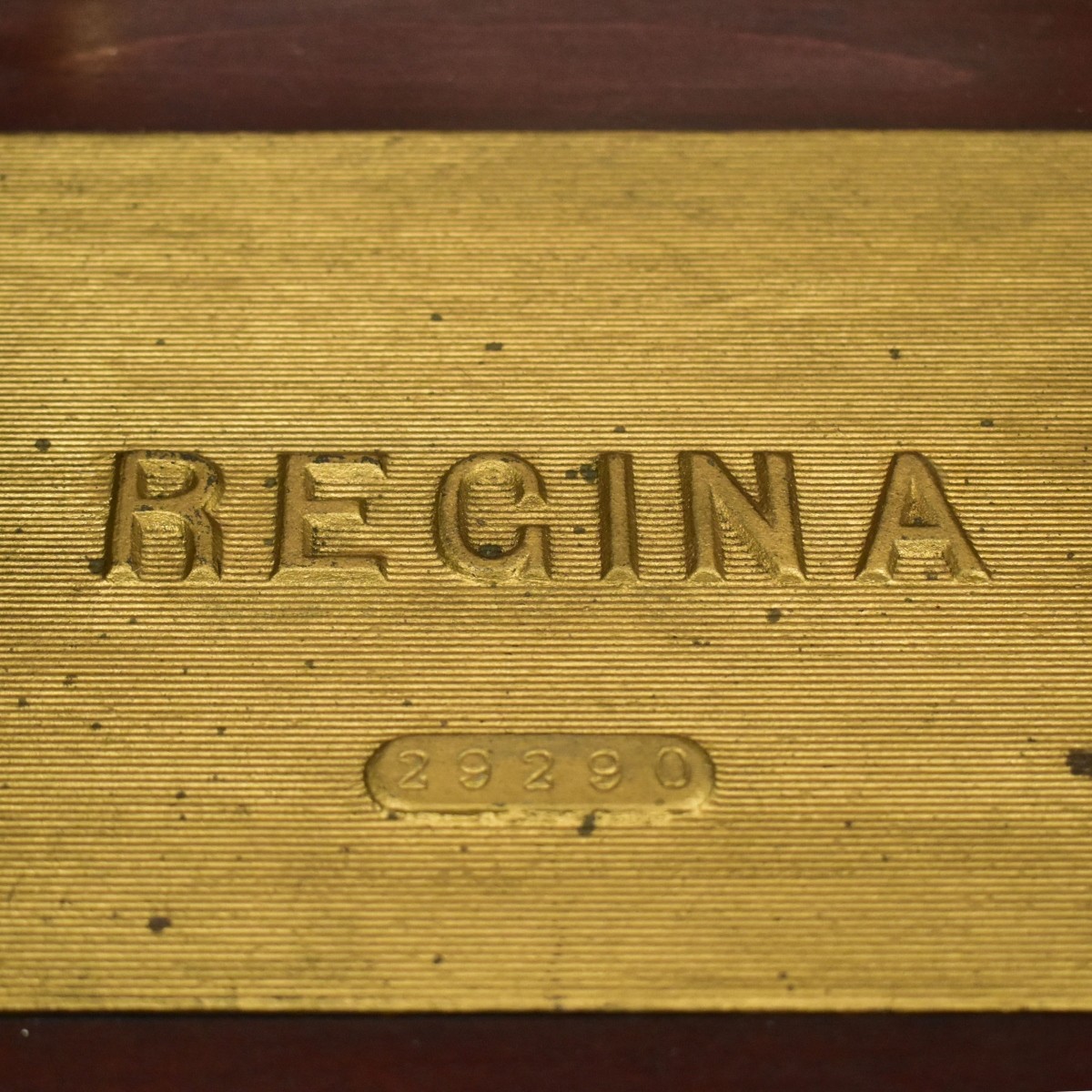 Regina 15 1/2" Metal Disk Music Box