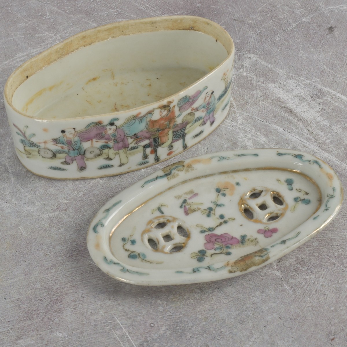 Antique Chinese Porcelain Pieces