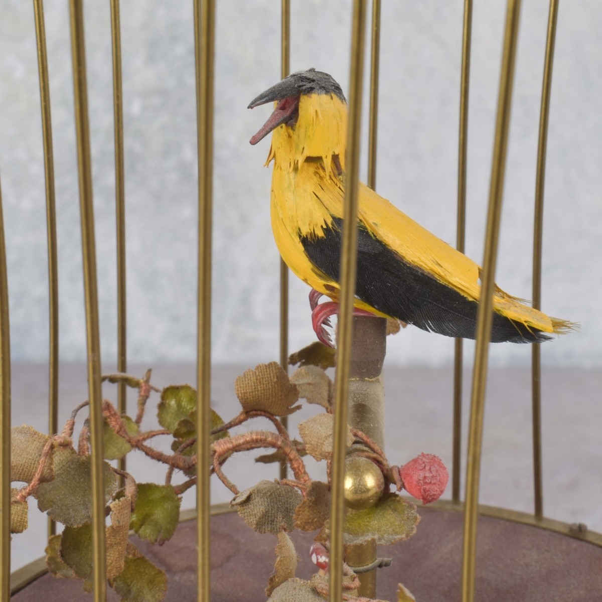 Mechanical Signing Bird