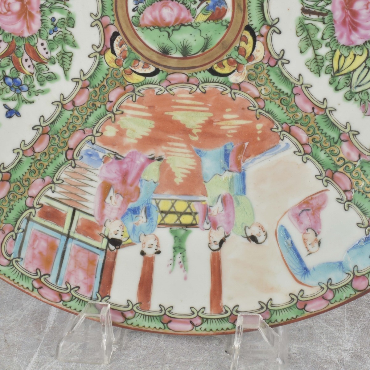 Chinese Hand Painted Famille Rose Dish