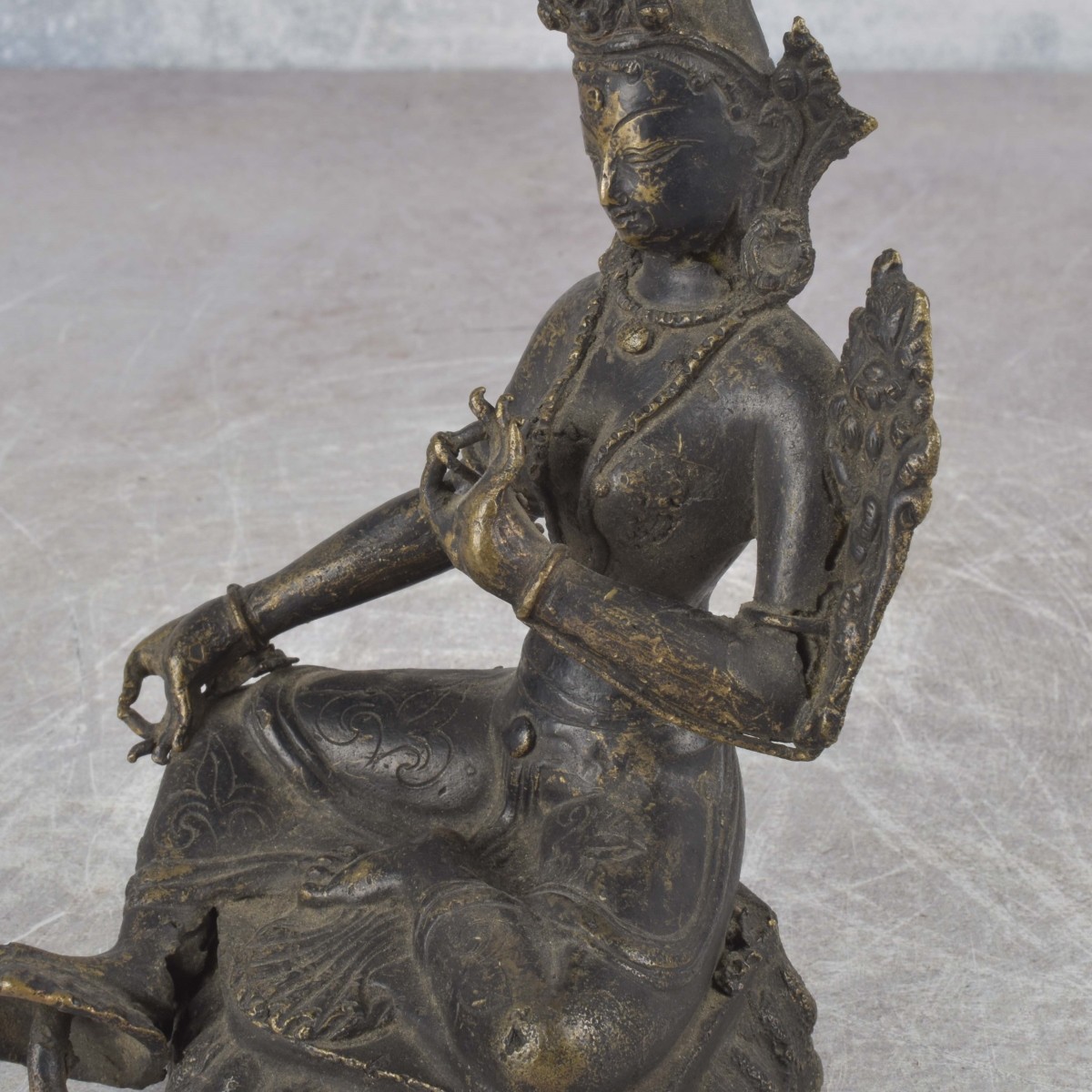 Antique Bronze Sculpture of a Buddha