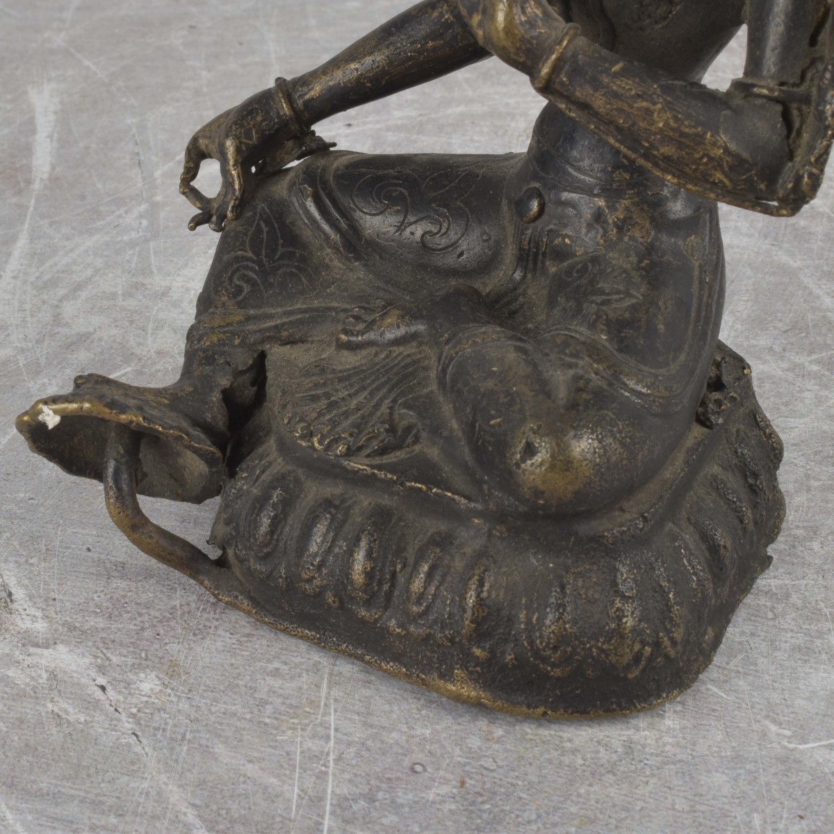 Antique Bronze Sculpture of a Buddha