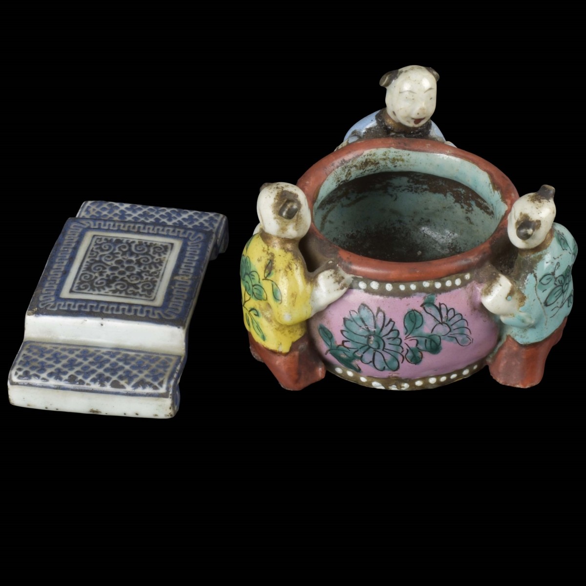 18th Century Chinese Porcelain Pieces