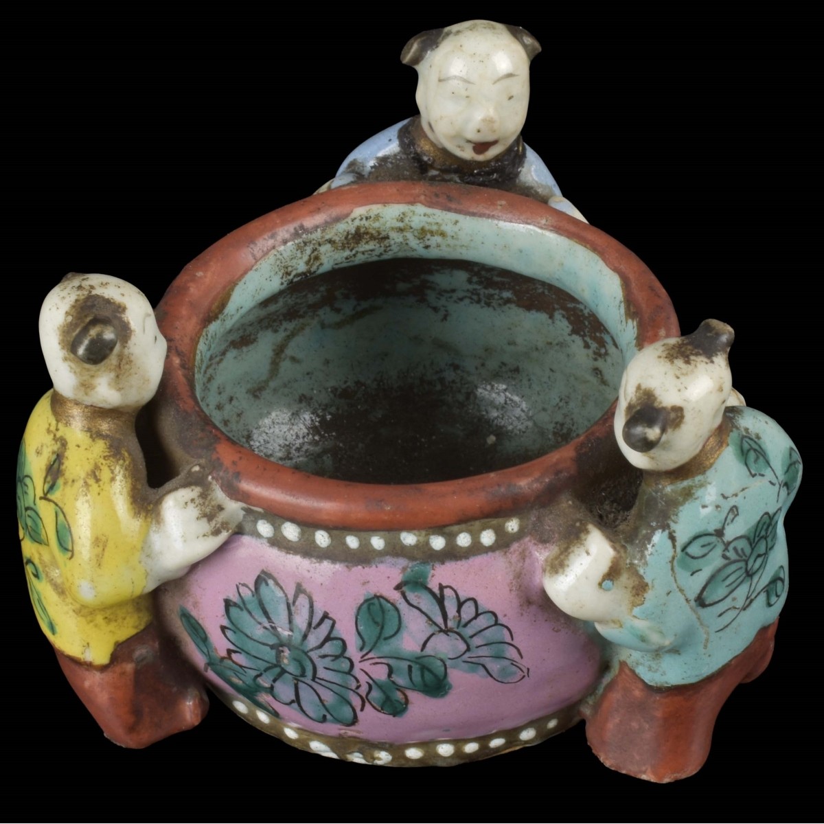 18th Century Chinese Porcelain Pieces