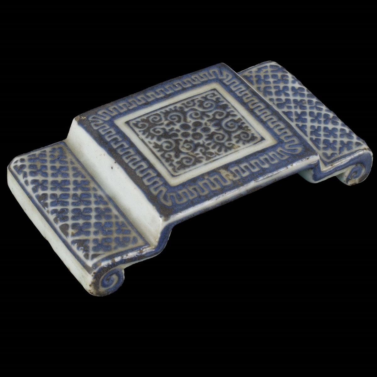 18th Century Chinese Porcelain Pieces