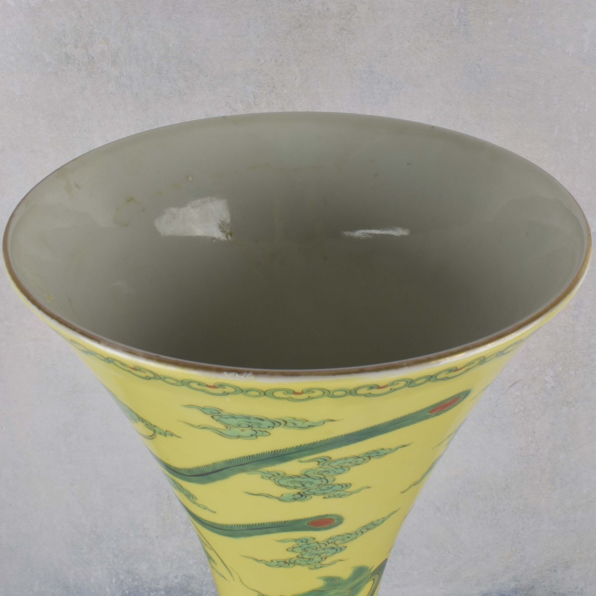 intage Japanese Fukagawa Ceramic Vase