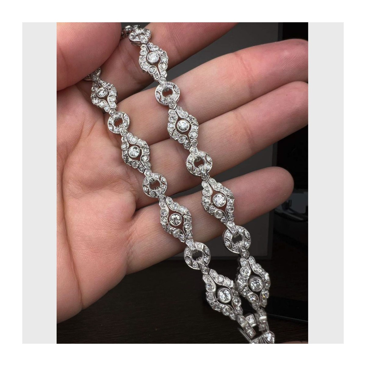 Deco Diamond and Plat Necklace