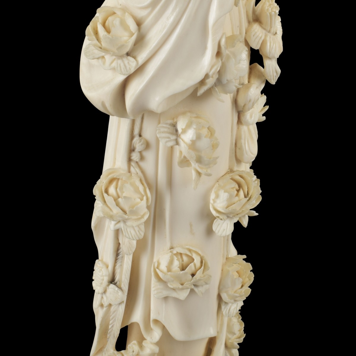 Japanese Carved Geisha