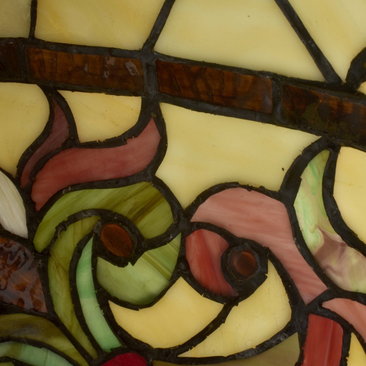 Tiffany-style Stained Glass Lamp