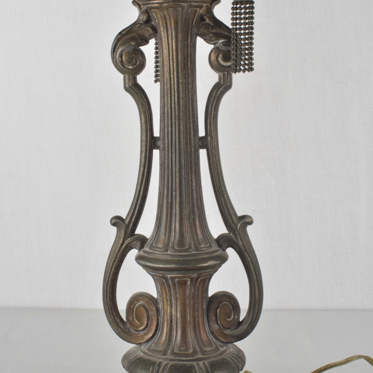Handel-style Reverse Painted Glass Lamp