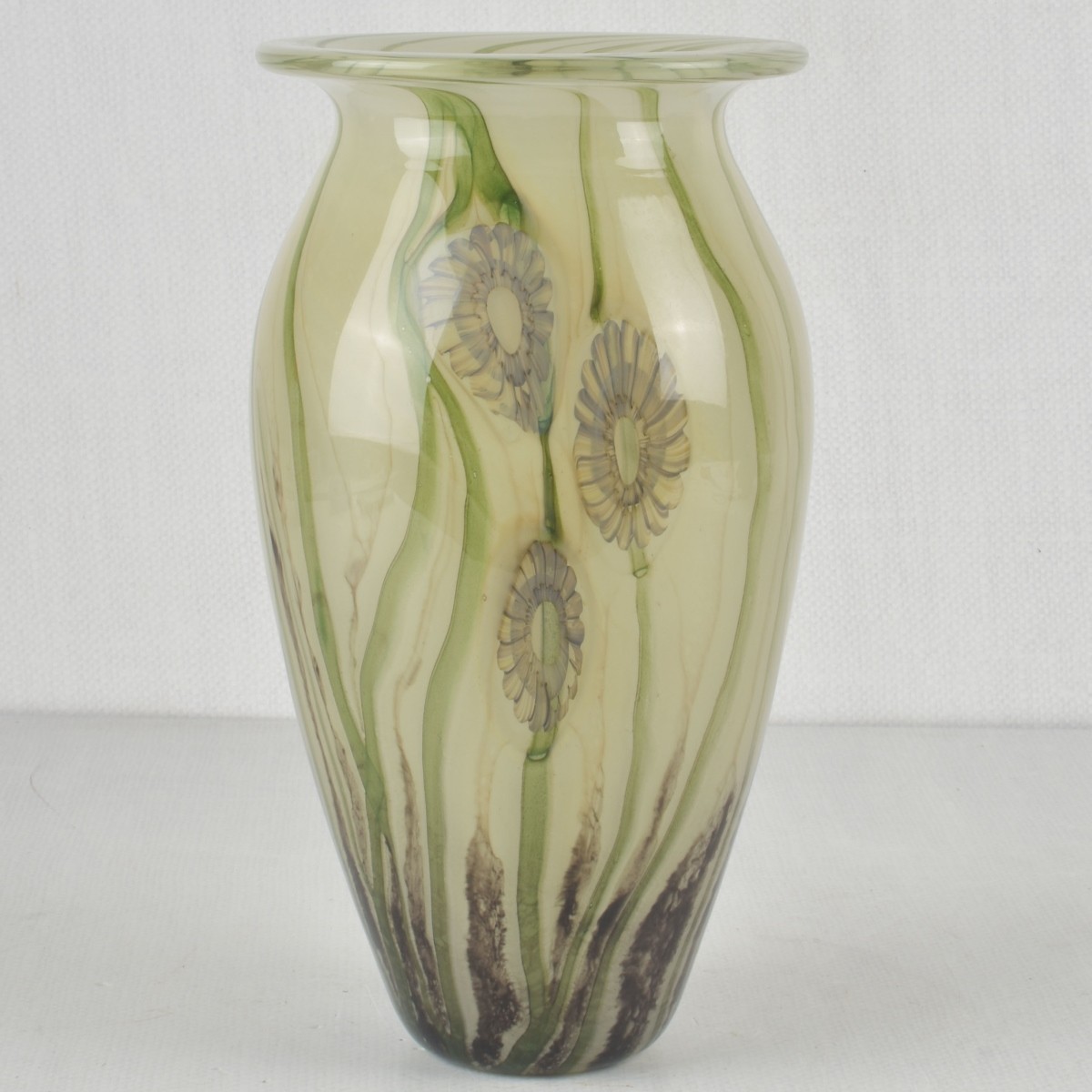 Robert Eickholt Art Glass Vase
