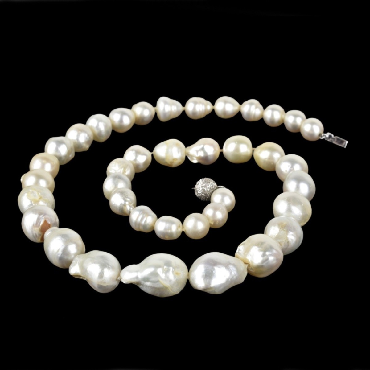 Baroque Pearl Necklace