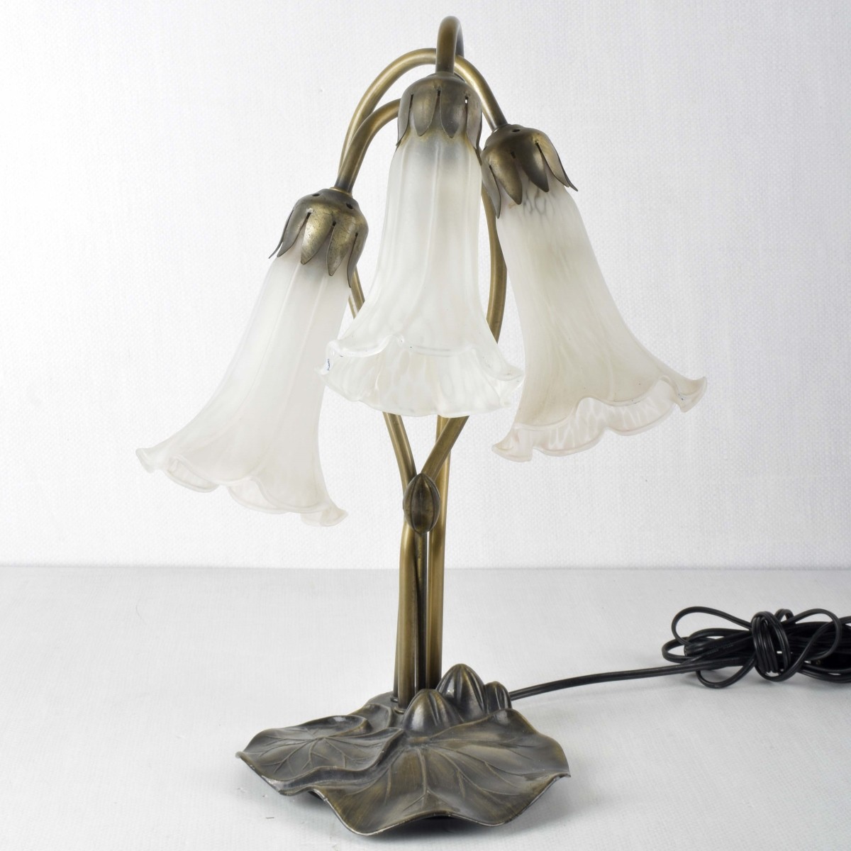 Tiffany Style Lily Pad Lamp