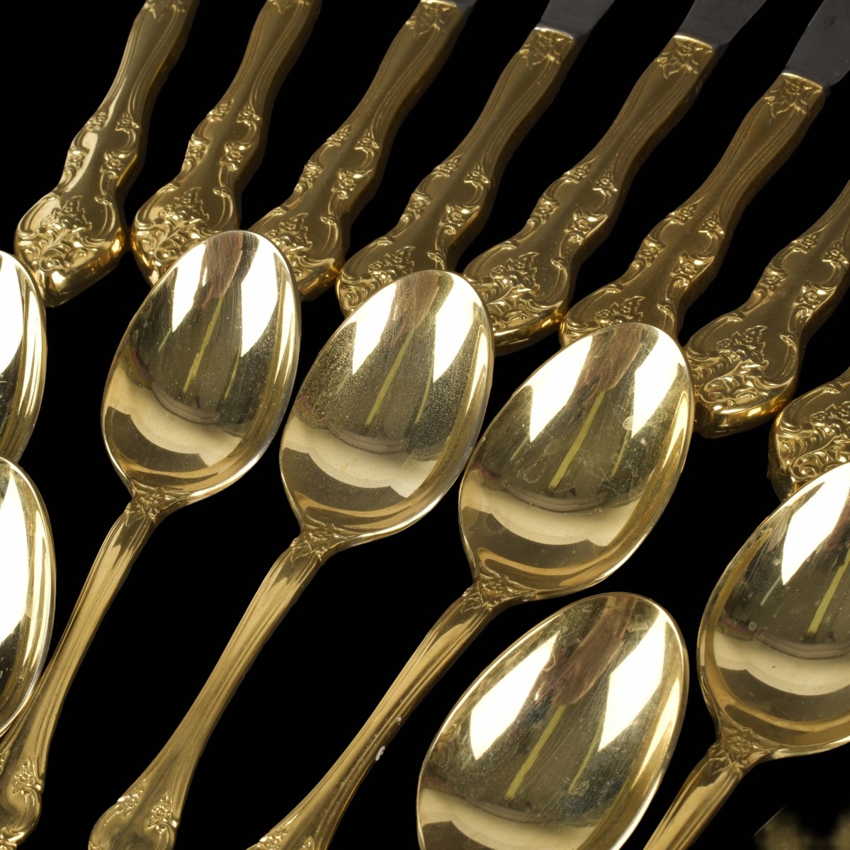 Lot of Gold Plated Dinner Service