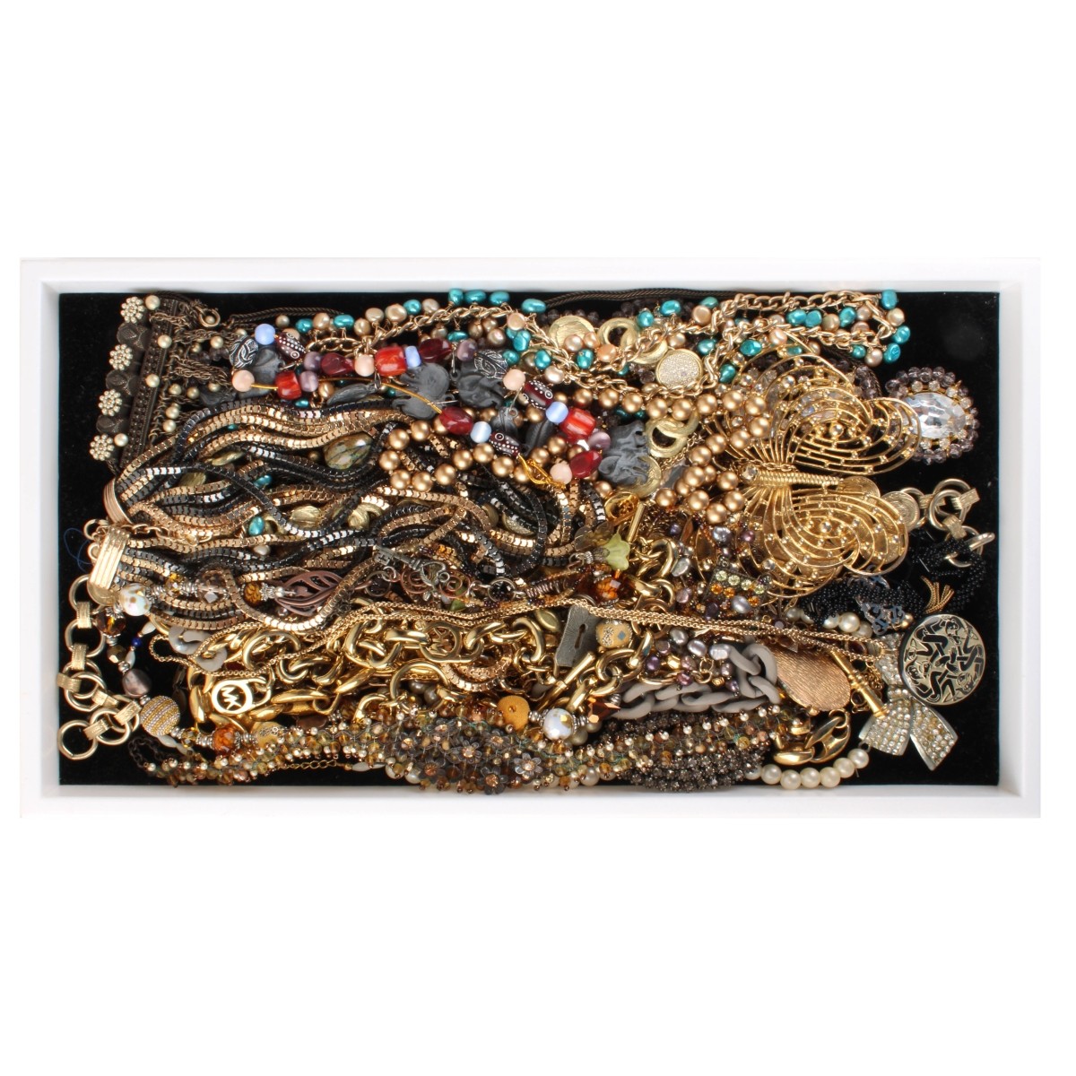 Tray Lot of Fashion Necklaces