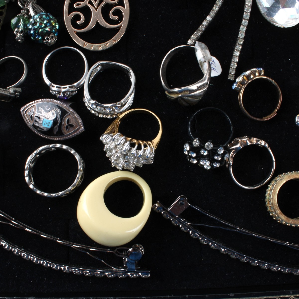 Tray Lot of Fashion Jewelry