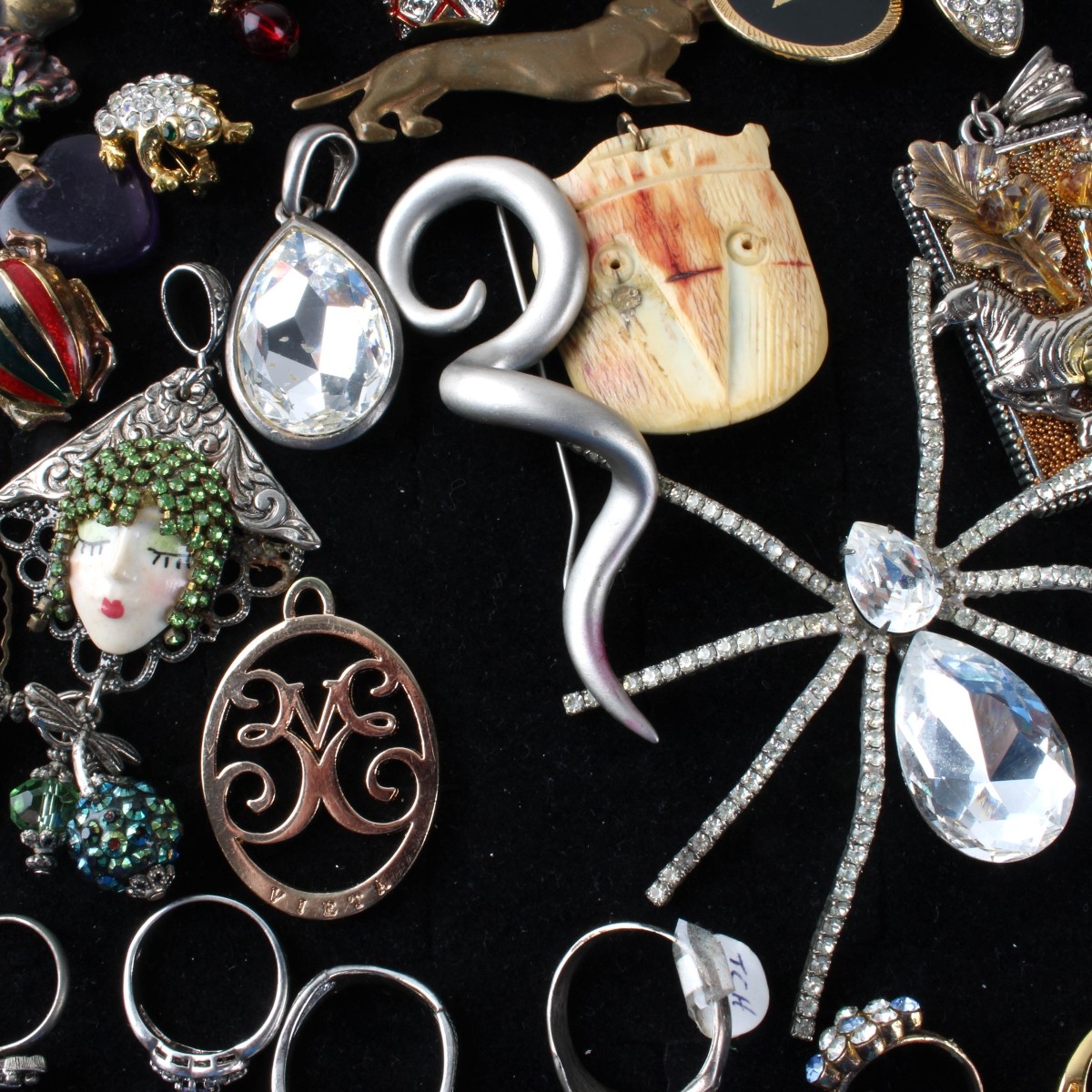 Tray Lot of Fashion Jewelry