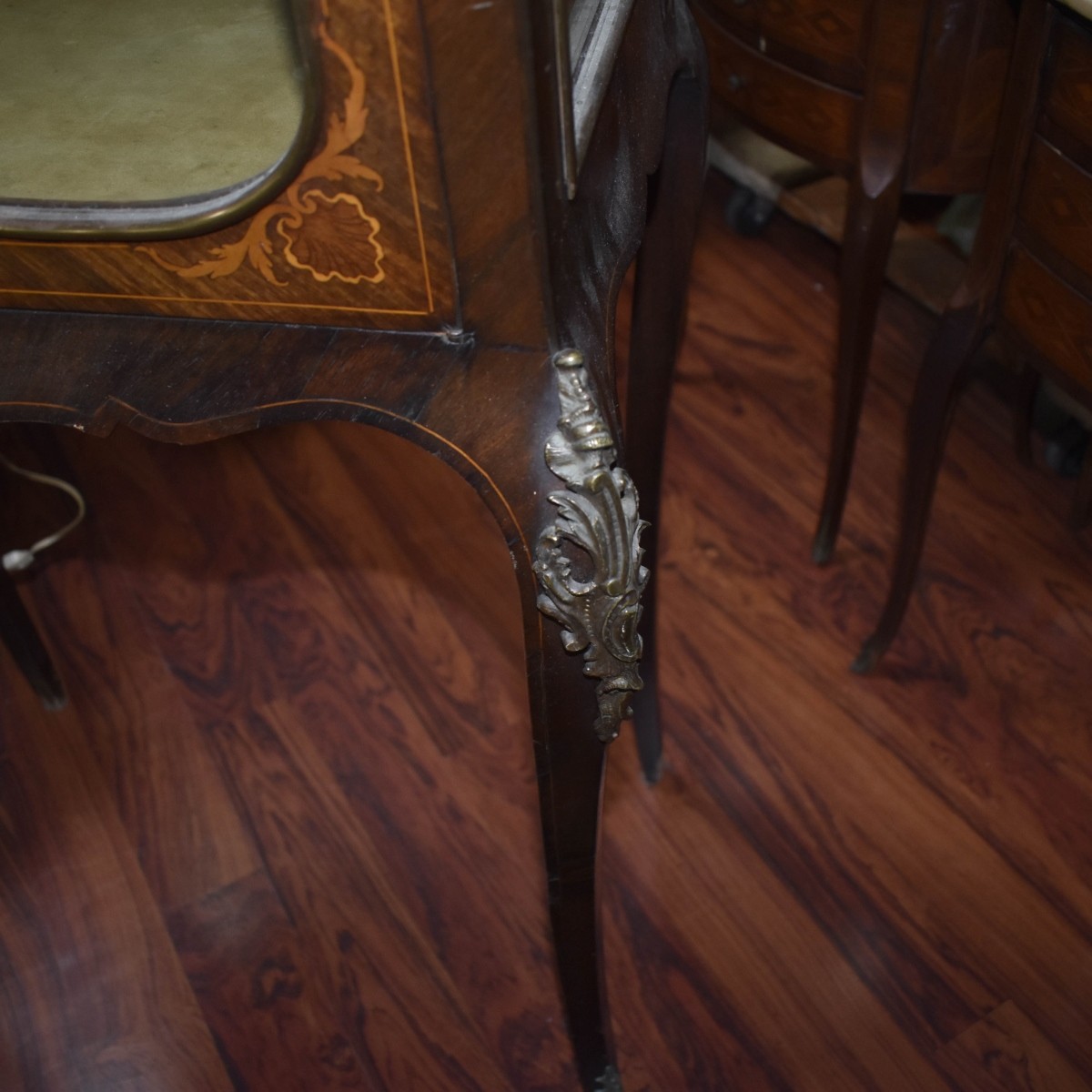 Louis Louis XVI Style Vitrine