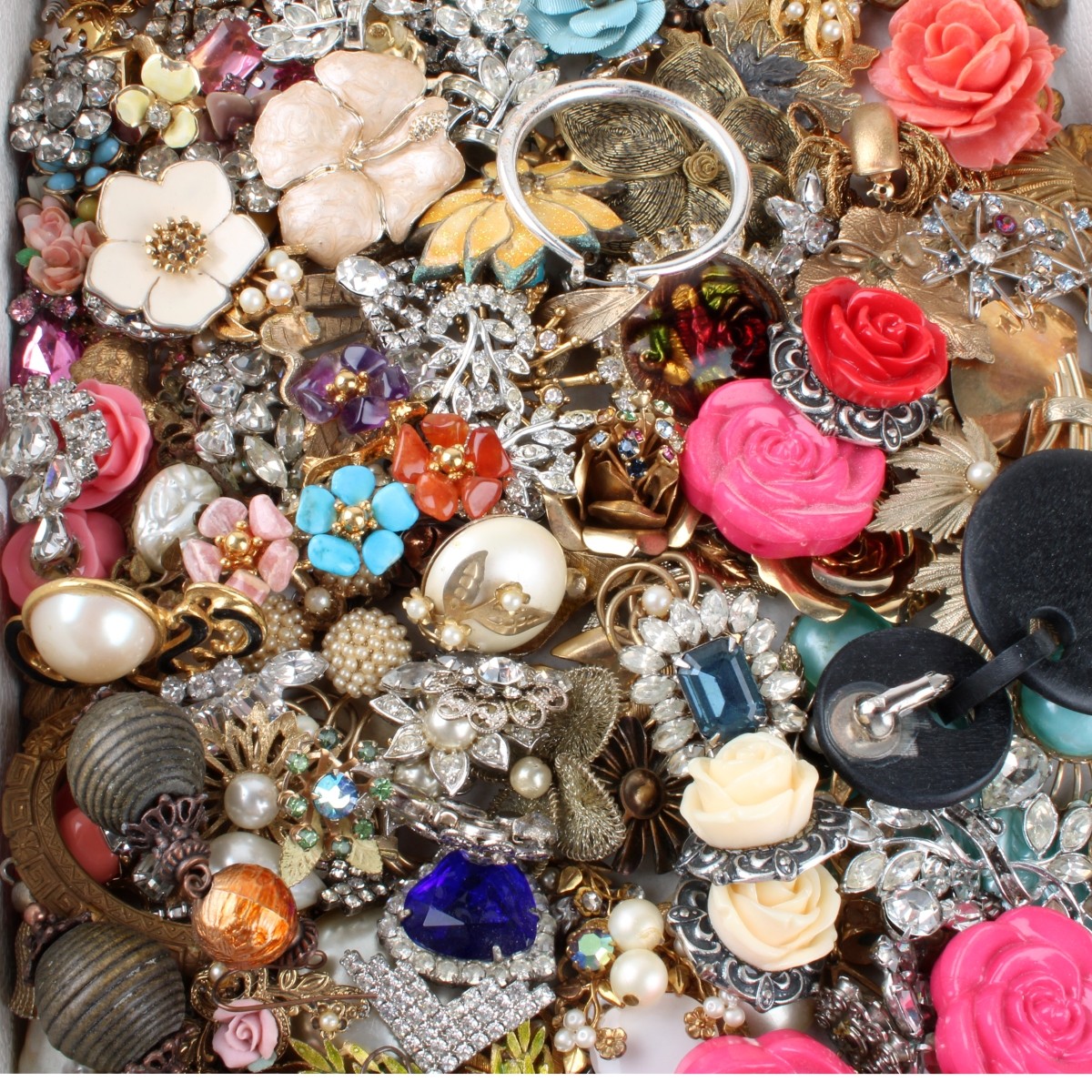 Tray of Costume Jewelry Parts