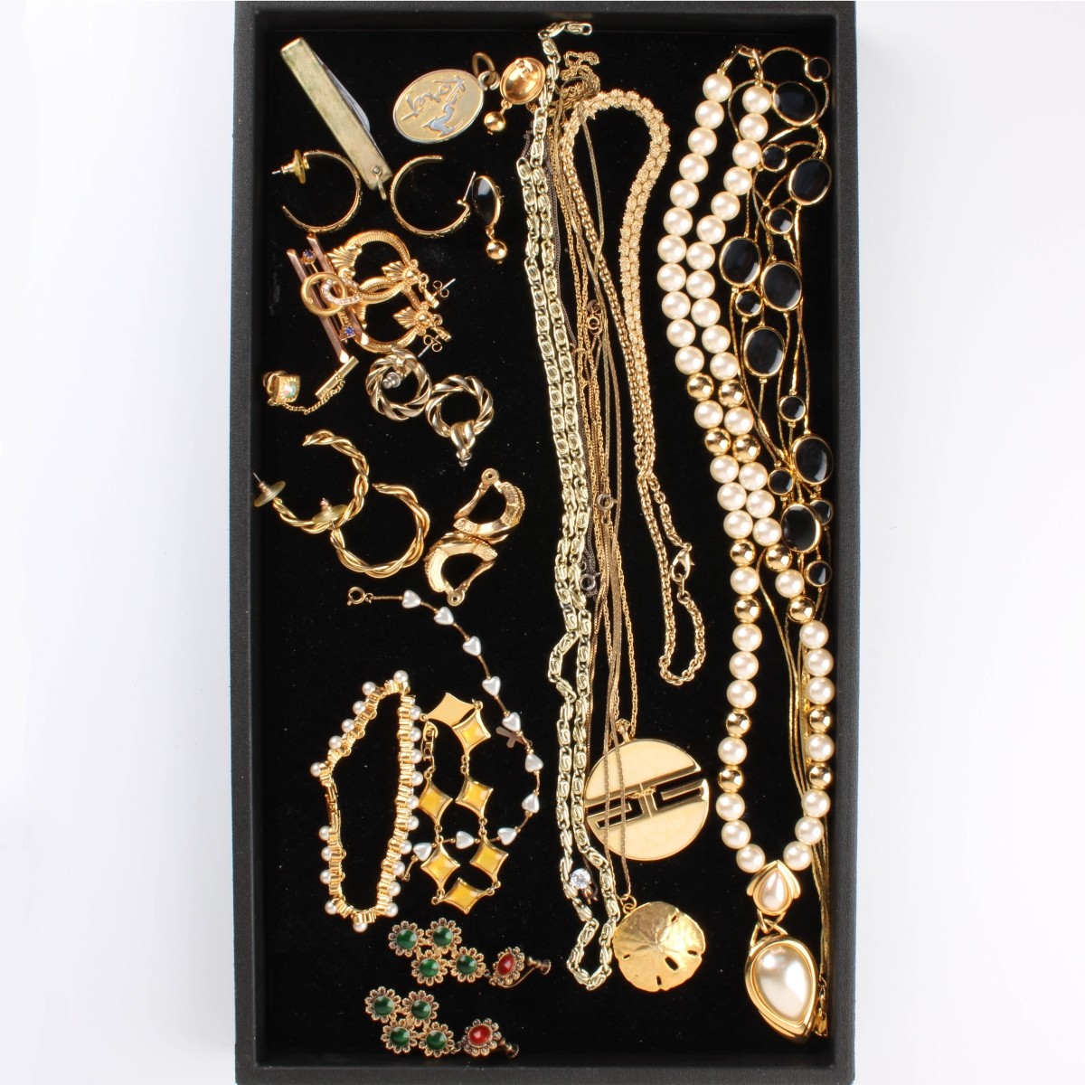Tray Lot of Fashion Jewelry