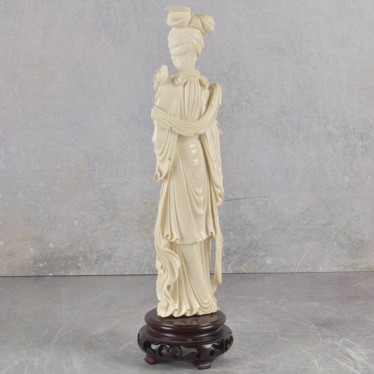 Vintage Carved Japanese Geisha