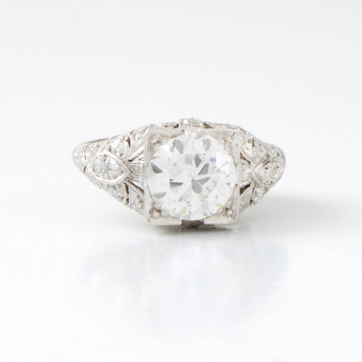Art Deco Platinum and Diamond Ring