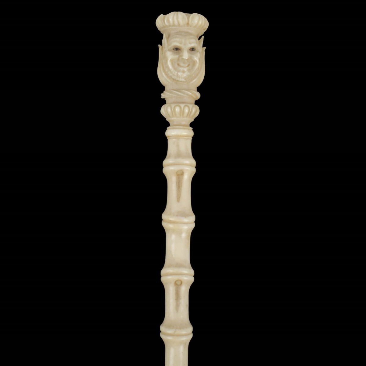 Finely Carved English Hand Fan
