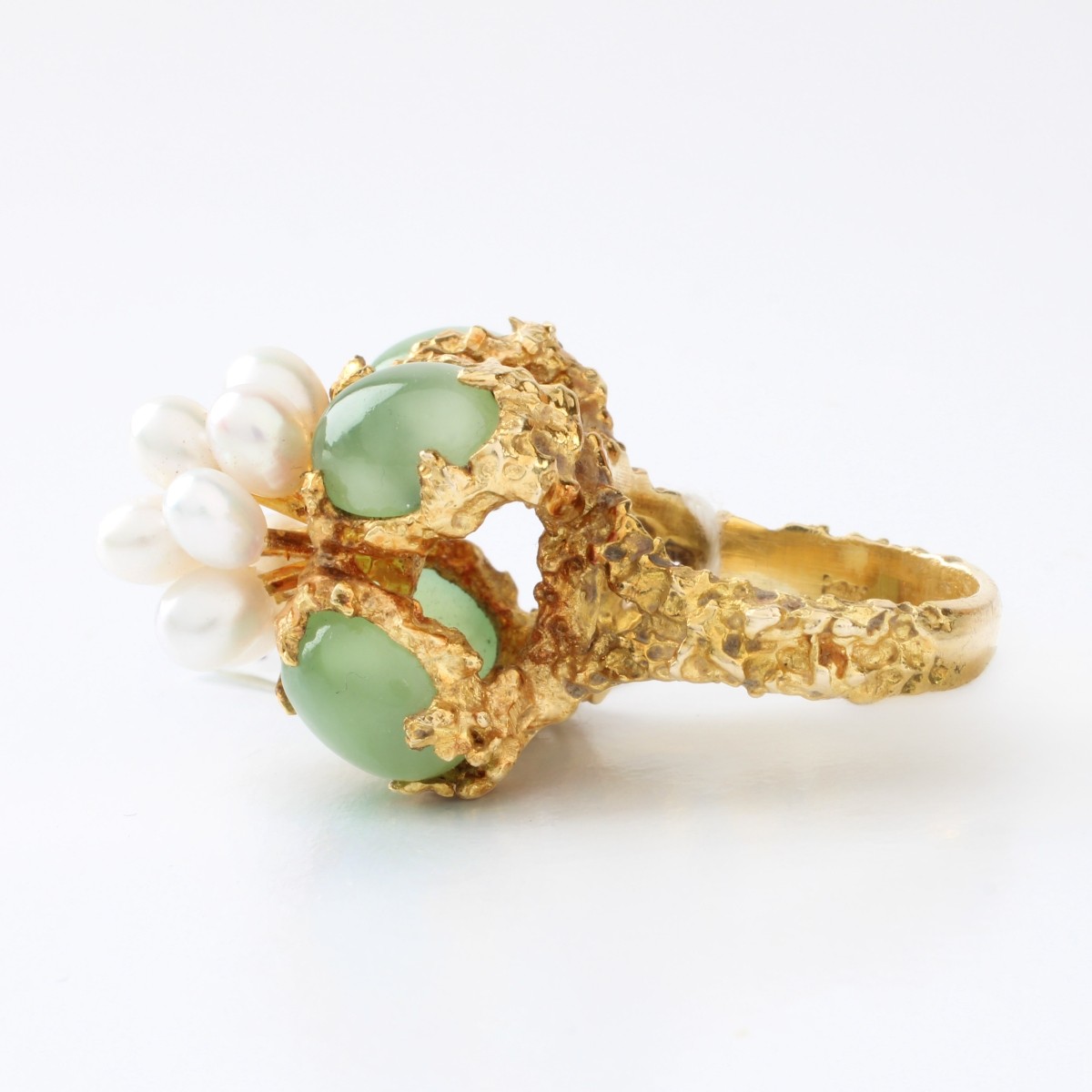 Jade, Pearl and 18K Ring
