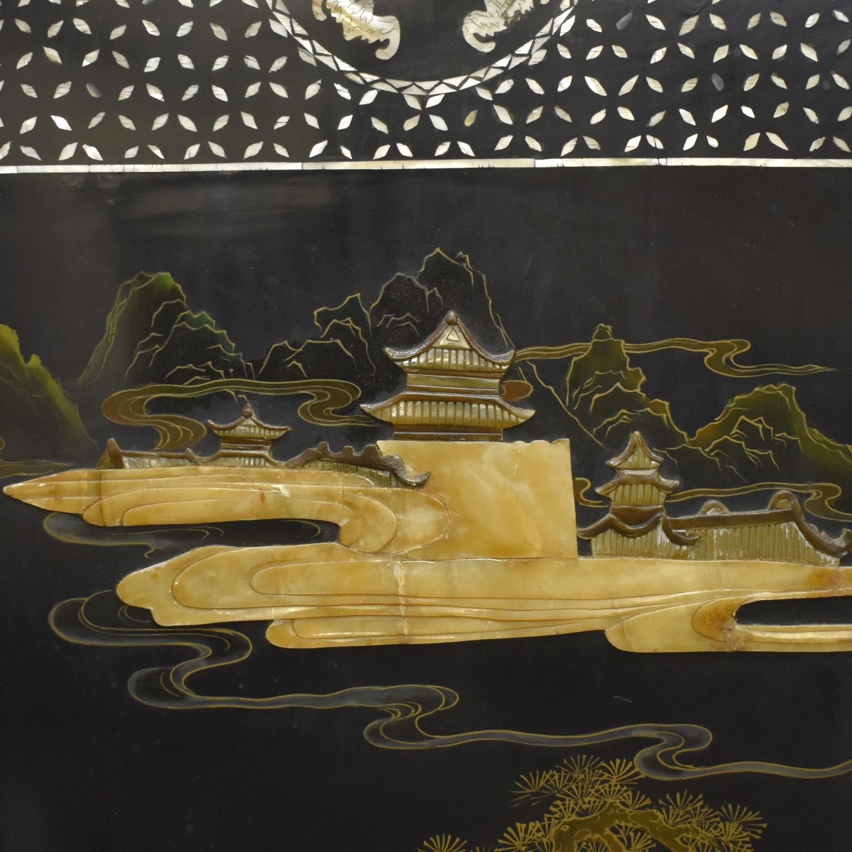Chinese Inlaid Hardstone Screen