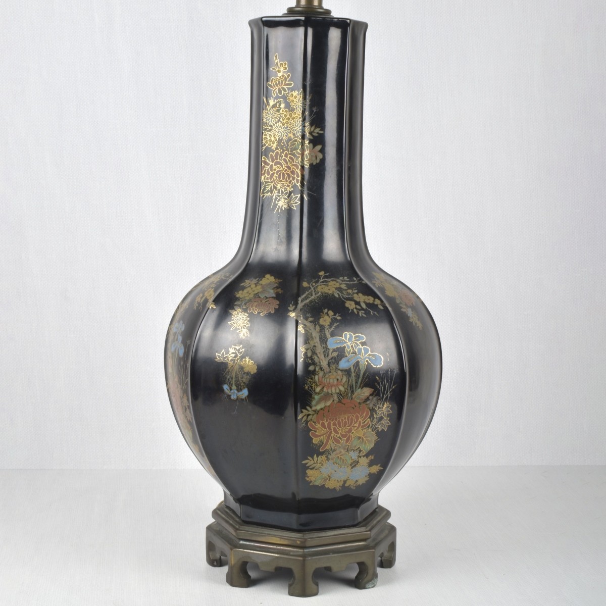Chinese Chinoiserie-style Lamp