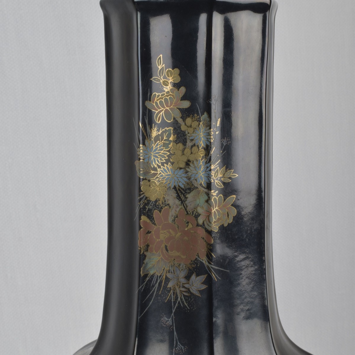 Chinese Chinoiserie-style Lamp