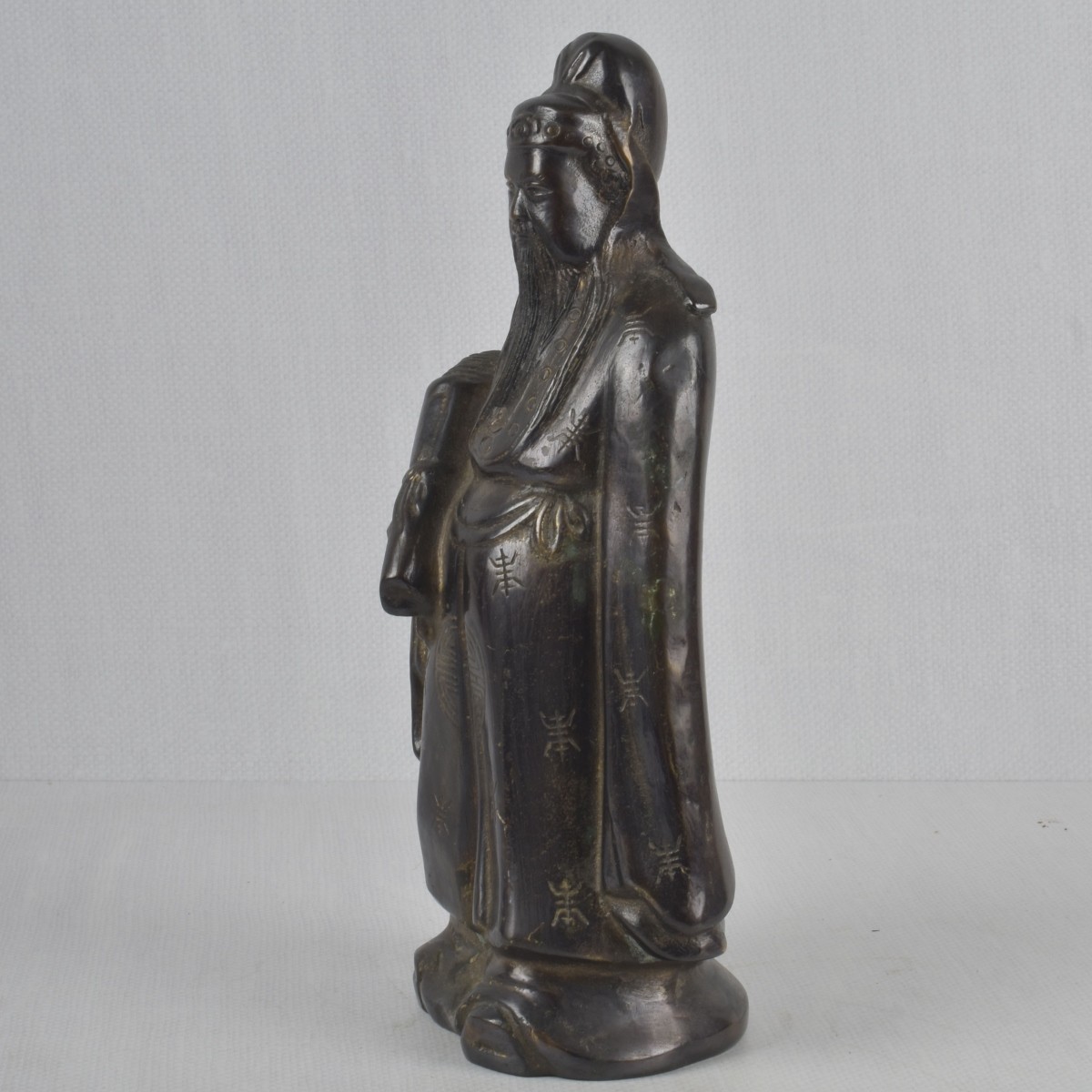 Antique Chinese Bronze Figure