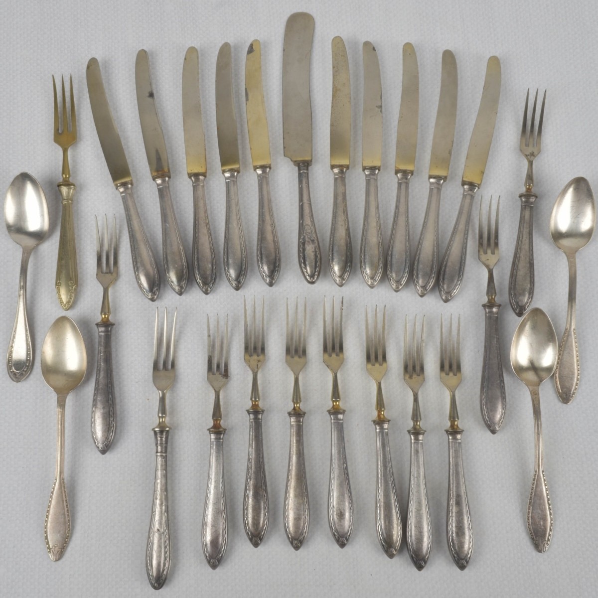 Lot of 800 Silver