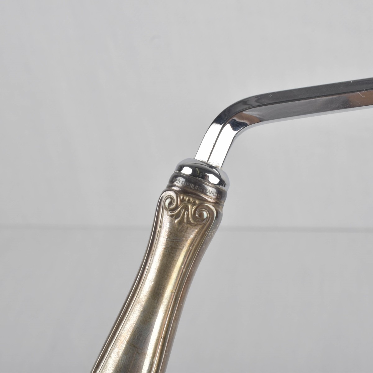 Web "Ancestry" Sterling Cake Breaker