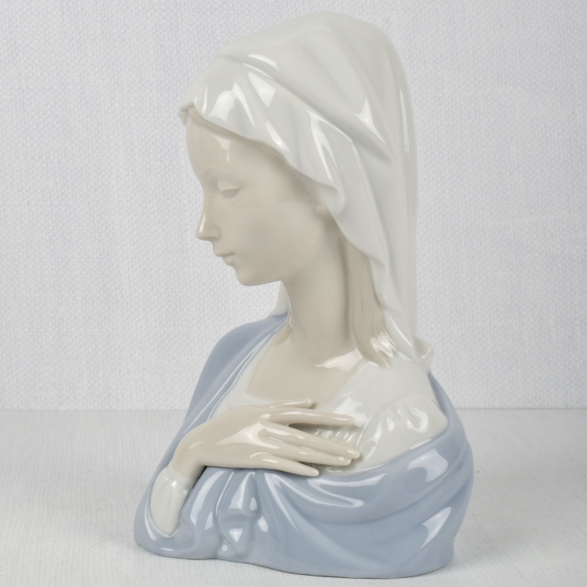 Lladro Figurine