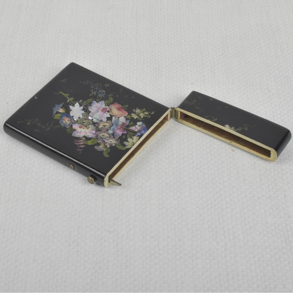 Mother of Pearl Pieces