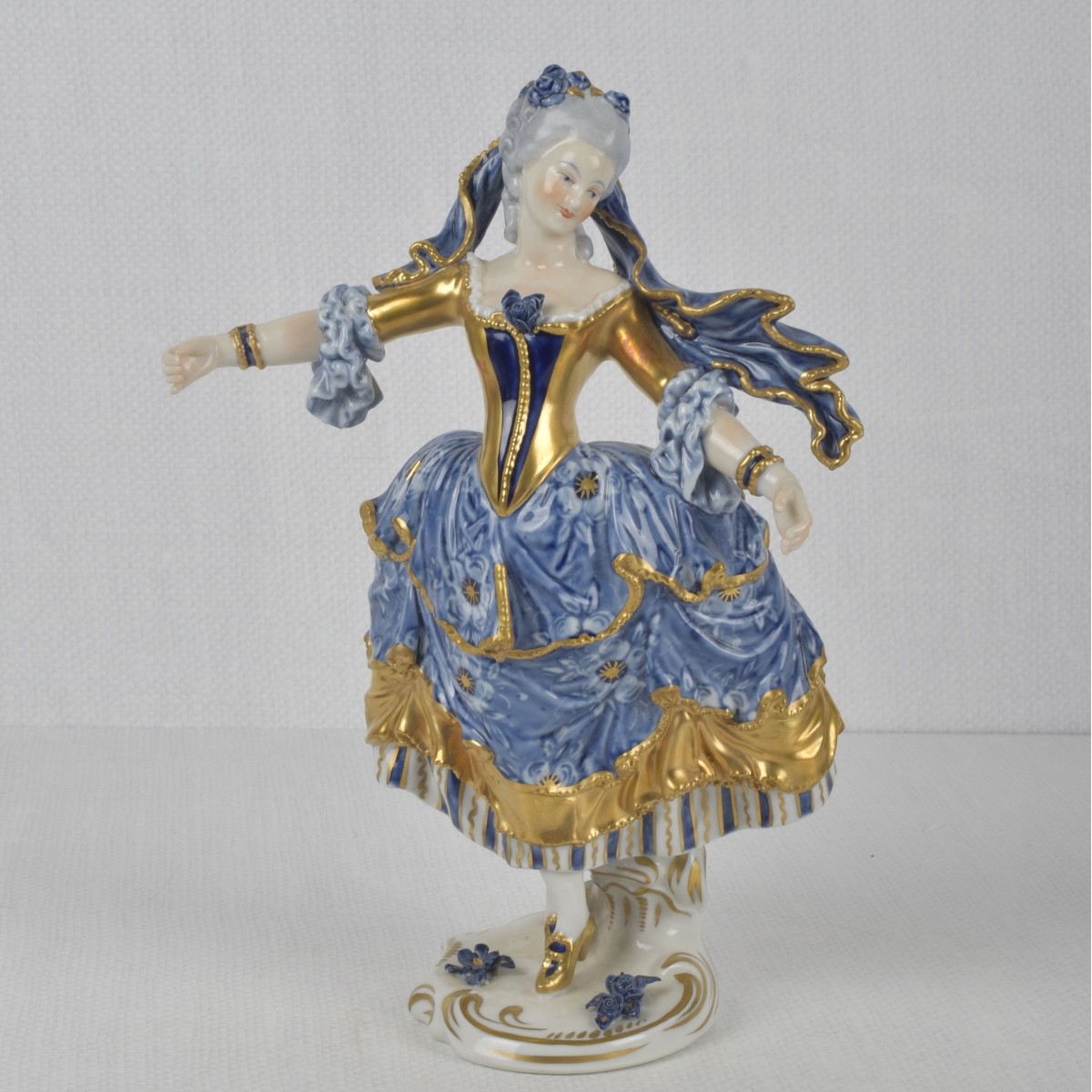 German Rudolstadt Volkstedt Figure