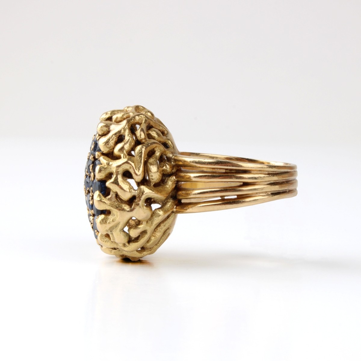 Sapphire, Diamond and 18K Ring