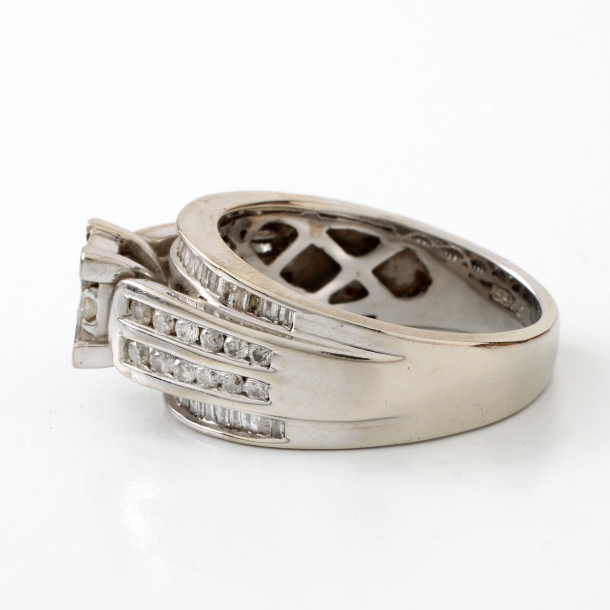 Diamond and 10K Ring