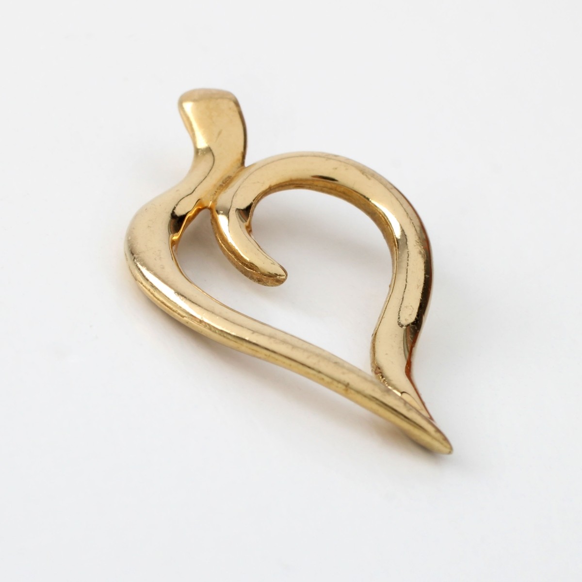 Tiffany & Co 18K Pendant