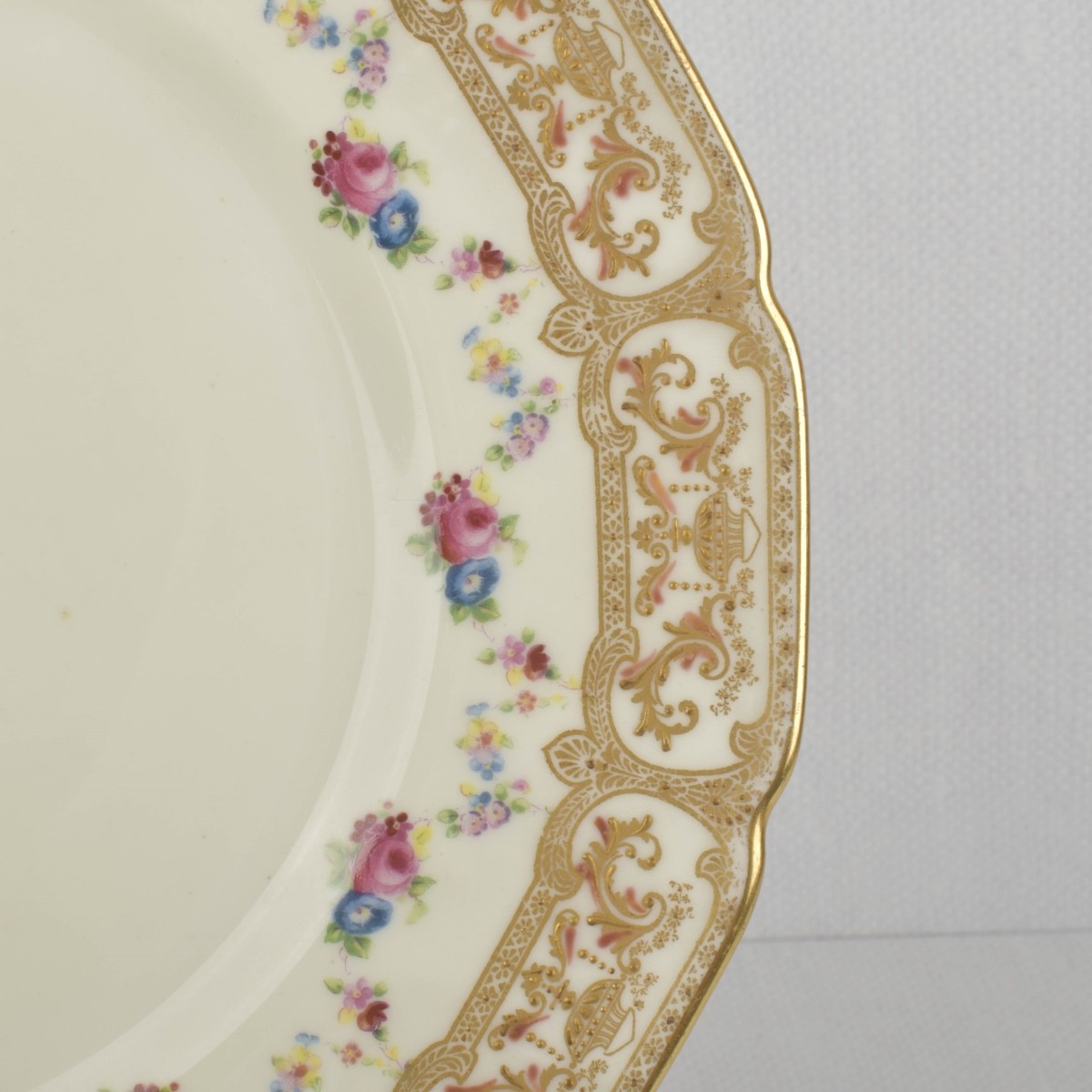 Royal Doulton England Cabinet Plates
