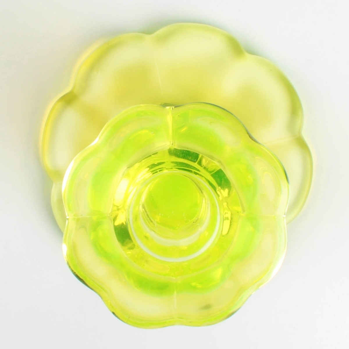 Vaseline Uranium Glass