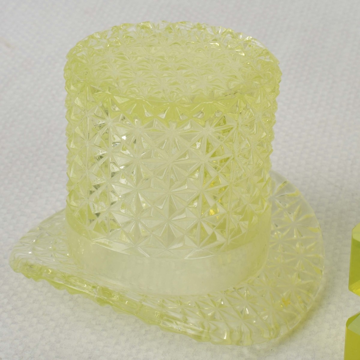 Vaseline Uranium Glass