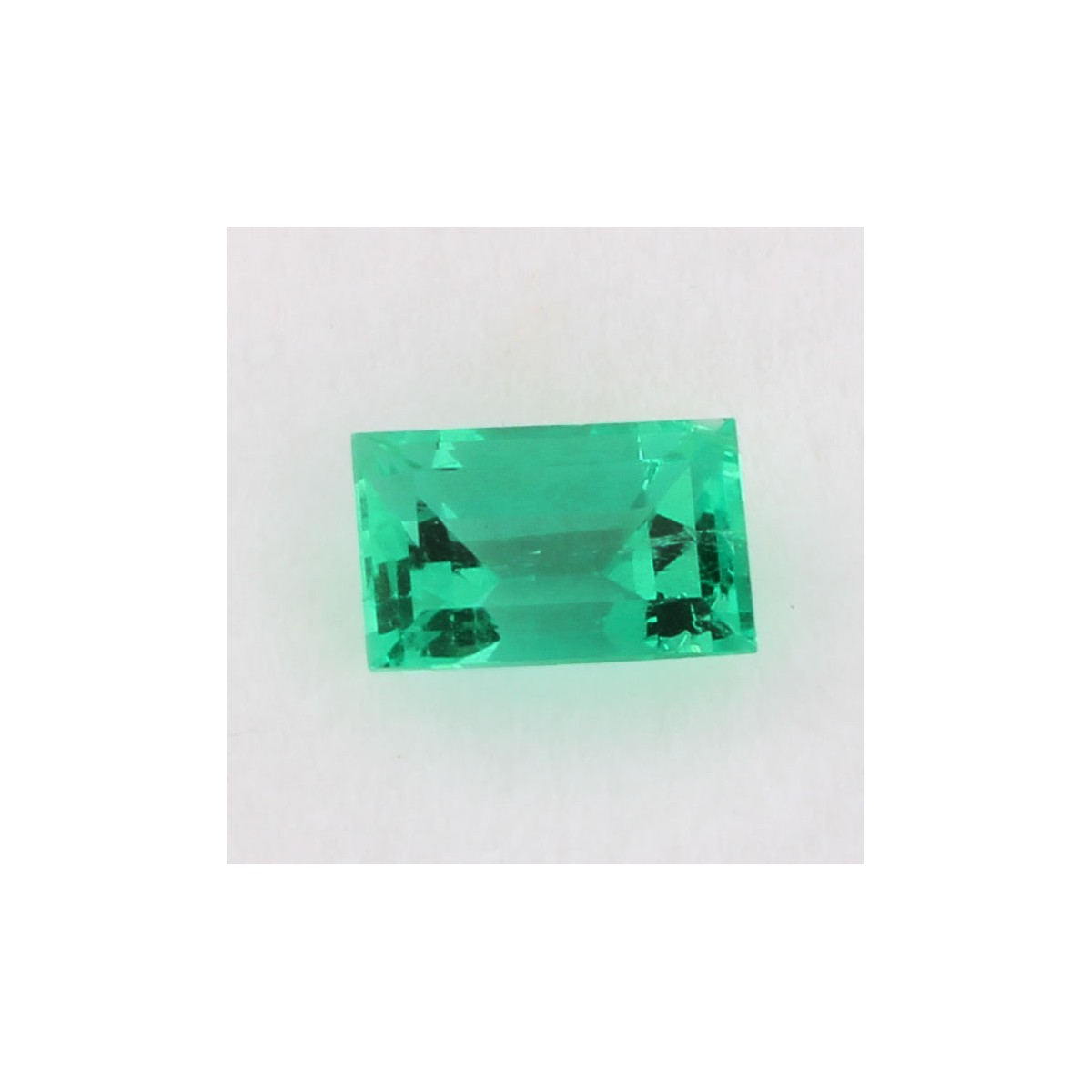 GIA Colombian No Oil Emerald