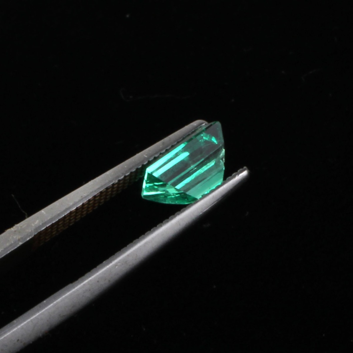 GIA Colombian No Oil Emerald