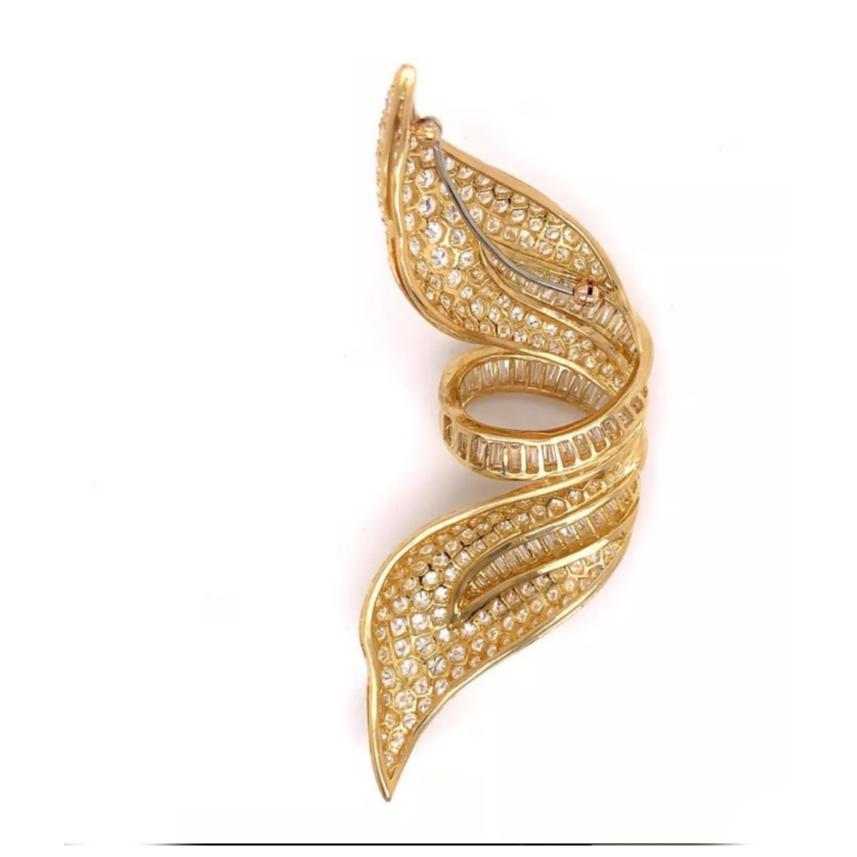 Diamond and 18K Brooch