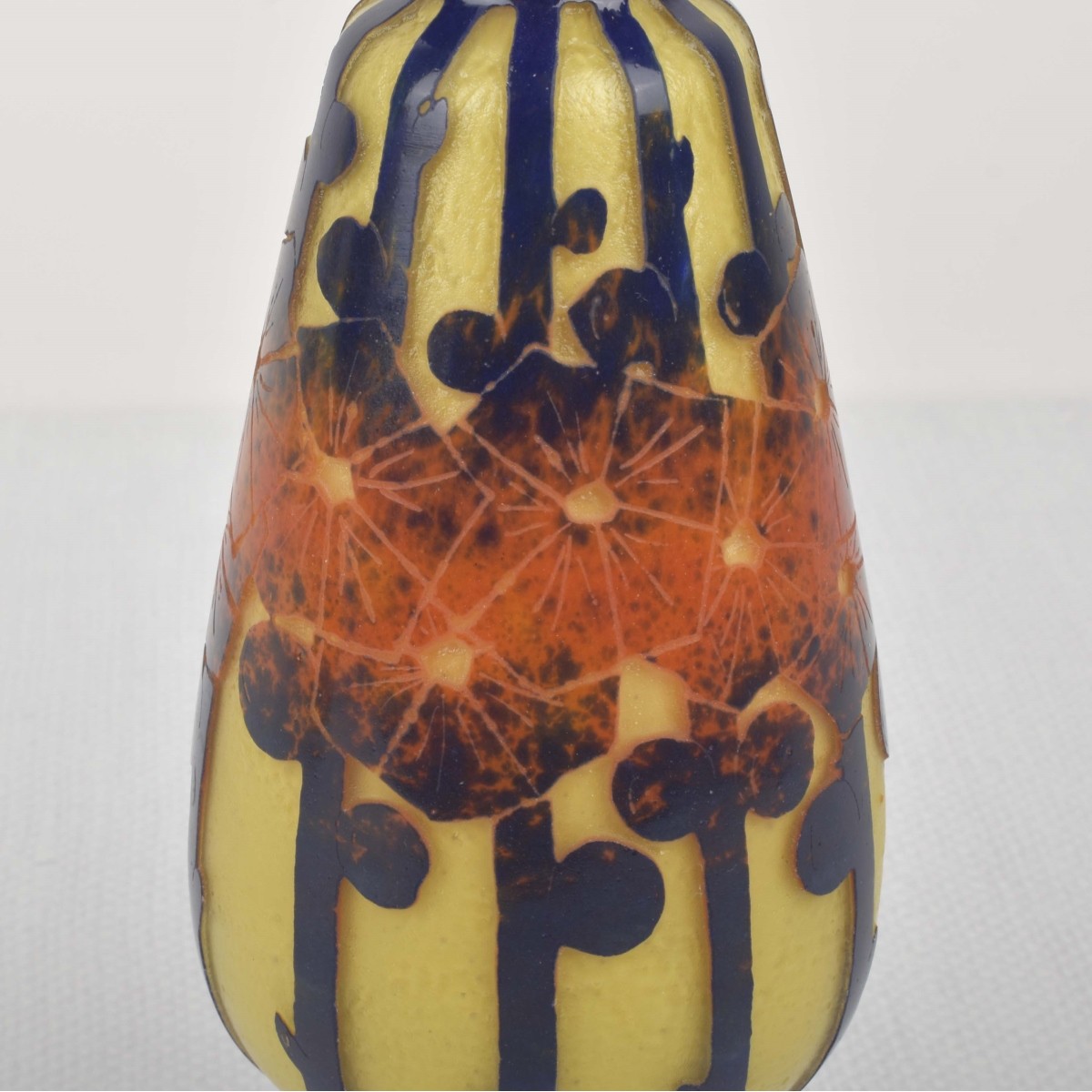 Schneider Le Verre Francais Vase