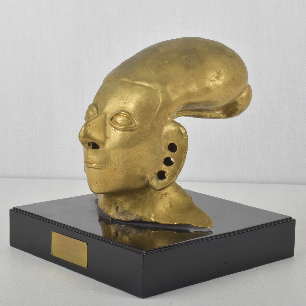 Scale Model Pre-Columbian Cabeza Tumaco
